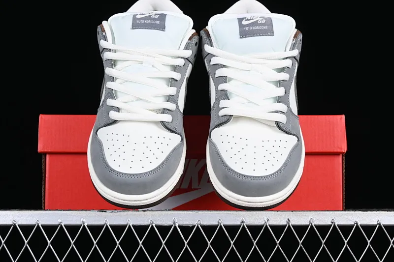 All categories Nk SB Dunk Series Nk SB Dunk Low low-top sneakers Yuto Horigome x Nk SB Dunk Low joint model SB low-top casual sports skateboard shoes FQ1180-001